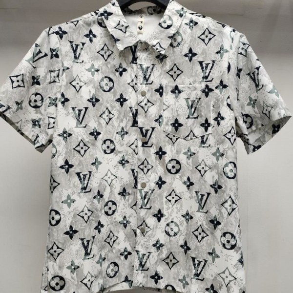 Lv ルイヴィトンブランド夏服 メンズ シャツ 半袖 ファッション ボタンアップ シャツ 大きいサイズ モノグラム柄 柔らかい 軽い 通気 カジュアル シンプル オシャレ 人気 服 吸汗速乾 M - 4XL