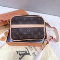 Lv ルイヴィトンハイブランドバッグブランド手提げカバン大容量レディースメンズバッグブランドカジュアルブランドミニバッグコーデ