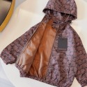 ハイブランドLV子供ウインドブレーカー ルイヴィトン キッズウェア 男の子 軽量 裏地付き 子供服 アウター ジャンパー 100-150cm ジュニア マウンテンパーカー 撥水 防風 防寒 日焼け止め 春秋 通園