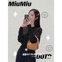 ブランドミュウミュウ三日月型 肩掛けバッグ  MiuMiuハーフムーンバッグ ショルダーバッグ 三日月型 小さめ PUレザー レディース