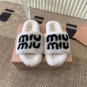ミュウミュウ MiuMiuブランド 洗えるスリッパ 秋冬スリッパ フリーススリッパ もこもこ 暖かい室内履き 男女兼用 あったか ルームシューズ 255~260cm