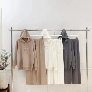 ミュウミュウ MiuMiuブランドニット...