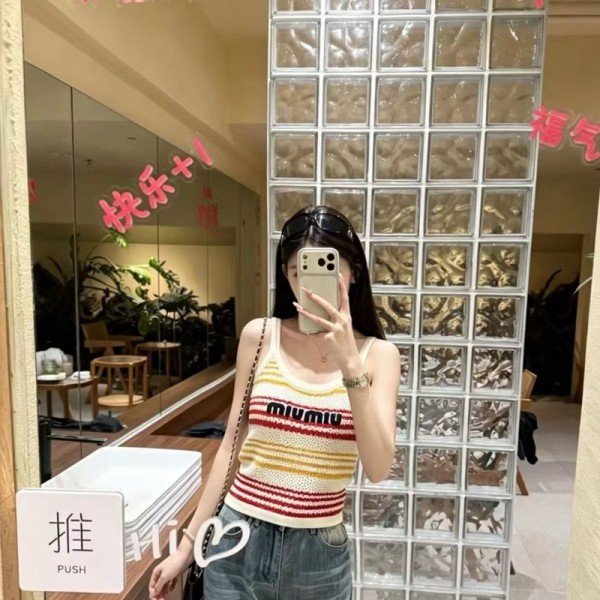 ハイブランドMiuMiuニットキャミソール レディース ミュウミュウタンクトップ 春夏 涼しい 通気性 防寒 柔らかい 伸縮性 ノースリーブ トップス インナー ソフト 優しい おしゃれS-XL