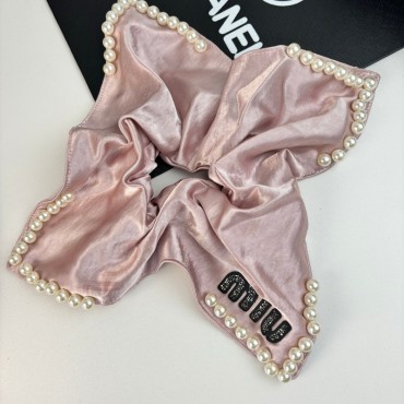 ミュウミュウ MiuMiuブランドシュシ...