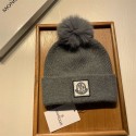 Moncler モンクレールブランドニット帽子 レディース 防寒 ニットキャップ ポンポン付き 毛糸帽子 冬 春 秋 小顔効果 可愛い 手編み おしゃれ 防寒 ニット 冬帽子 アウトドア スキー スノー 寒さ対策 ファッション 冬物 プレゼント
