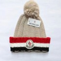 ハイブランドMoncler モンクレールハイブランドレディース 冬用ポンポンビーニー帽 暖かいフリース裏地付き 厚手 スラウチスノーニット スカルスキーキャップ