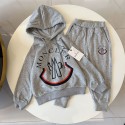 モンクレール子供服 ジャージ 長袖 パーカー ロングパンツ Monclerセットアップ ゆったり カジュアル スポーツウェア ガールズ キッズ 女児 トップス ズボン ダンス スポーツ 春秋冬 韓国風 部屋着 90 -150cm 