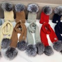ブランドモンクレール子供ニット帽 マフラー 二点セット Moncler キッズ 幼児 子供 もこもこ あったか ニットキャップ 帽子 ネックウォーマー セット 男の子 女の子 クリスマス お誕生日 プレゼント お祝い 防寒防風