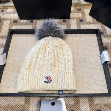 モンクレールニット帽 ハイブランド Mo...