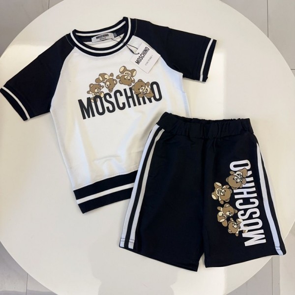 モスキーノ子供服 夏服 男の子 ハイブランドMoschinoキッズ半袖Ｔシャツ+ハーフパンツ2点 綿 ボーイズトップ+パンツ 上下セット 男児 普段着 キッズ カジュアル 部屋着  90-140cm 