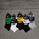 Nike ナイキレディース向け 靴下 かわいいコットン 靴下 メンズ 通気性浅口ソックス 女の子好き 韓国上質な コットン ソックス くつした