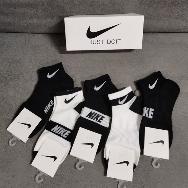 Nike ナイキブランド ストッキング 大人気ブランドミドルソックス 高品質浅口ソックス 女の子好き 韓国上質な コットン ソックス くつした