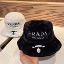 ハイブランドprada 帽子 レディース プラダ 秋冬バケットハット 小顔効果 防寒 厚手 保温 ふわふわ感 防寒 防風 保温 つば広帽子 折りたたみ ハット 可愛い おしゃれ 人気 秋 冬