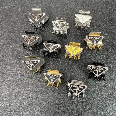 Prada ヘアクリップ レディース ア...