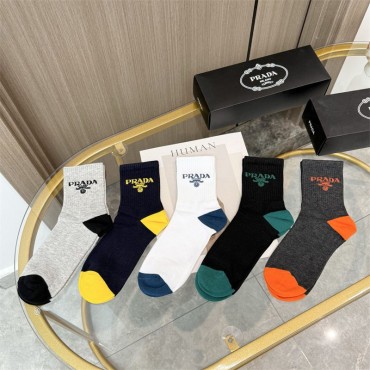 Prada プラダレディース向け 靴下 ...