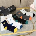 Prada プラダレディース向け 靴下 かわいいブランド ストッキング 大人気ブランドミドルソックス 高品質浅口ソックス 女の子好き 韓国
