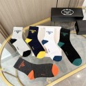 Prada プラダレディース向け 靴下 かわいいブランド ストッキング 大人気ブランドミドルソックス 高品質浅口ソックス 女の子好き 韓国