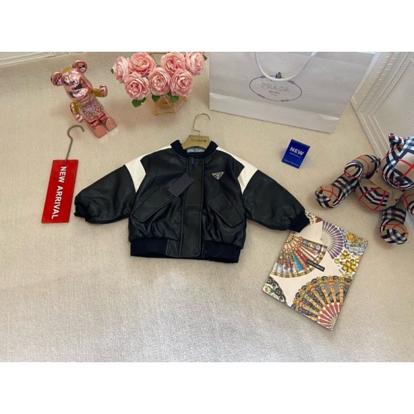 ブランドプラダキッズ皮革アウター Prada ボーイズ PU革ジャケット 裏起毛 秋冬 お出かけ 長袖 レザー コート バイク服 キッズ ヒップホップ かっこいい ガールズ 男の子90-140CM 
