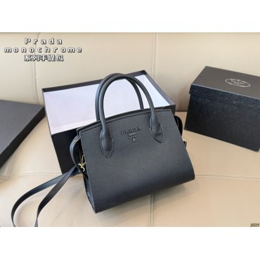 ハイブランド プラダショルダーバッグ 高...