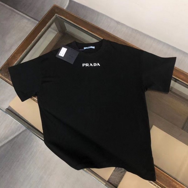 プラダ夏Tシャツ レディース ブランド Prada 半袖Tシャツ 綿100％ 厚手 透けない よれない クルーネック 夏服 カットソー トップス 重ね着 丸襟 スポーツウェア S-5XL ゆったり 体型カバー 無地 快適 白tシャツ 黒tシャツ 春 夏 秋