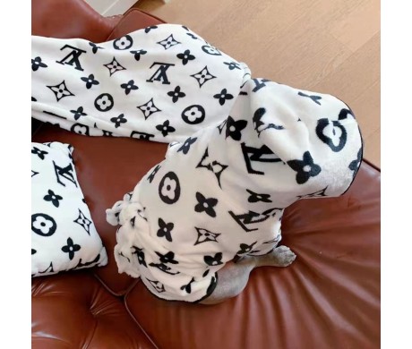 ルイヴィトン犬ウェア Stussy無毛猫の服 かわいい ロエベペット用牽引ロープセット