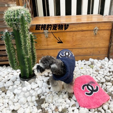 chanel シャネル ペット服 ドッグ 猫 防寒パーカー ふわふわ 暖か ハイブランド 犬パーカー もこもこ服 ドッグプルーオーバー ポカポカ 肌触り良い かわいい 猫の洋服 s-xxl