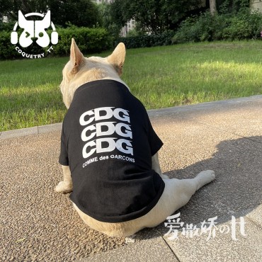 コムデギャルソン ペット服 ブランド 犬のTシャツ コスチューム CDG ペットスウェットシャツ 通気性抜群ベストトップス 犬服 子犬春/夏/秋クールな服装 黒白 シンプル 潮流  S - 2XL