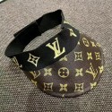 LV ハイブランド ルイヴィトン ペット用品 犬のキャップ バイザー 日焼け止め PU素材 耐久性 おしゃれ モノグラム マジックテープ サイズ調整 猫用帽子 S/M 小中大型ペット適応