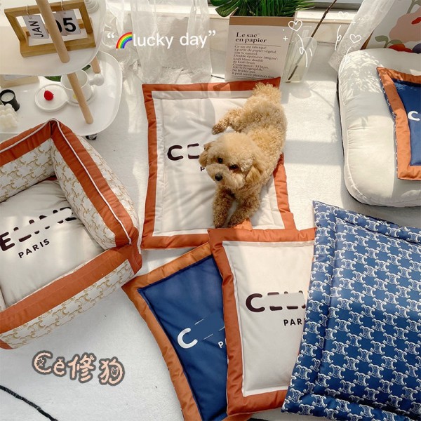 ハイブランド ペット用品 セリーヌ ペットベッド 犬用マット CELINE ベッドパッド クッション 猫のマット リバーシブル 小中型ペット 洗える 柔らかい 滑り止め 掃除しやすい 四季対応 ふわふわ 激安
