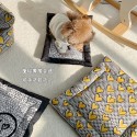 ハイブランド 犬 マット FENDI  犬 猫 敷きマット フェンディ ペット用クッション 両面利用 可愛い 犬用ベッドパッド ペットハウス 通年使える 通気性 快適 柔らかい 滑りにくい 清潔キープ S/M/L 激安