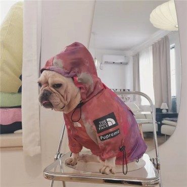 ブランド風 ペット雨具 ザノースフェイス 犬のレインコート パロディ 韓国風 防水 The North Face ドッグ防風ジャケット 防寒コート アウターウェア ファッション 人気 ポンチョ 中大型犬 軽量 ファッション 帽子付き ペット用品 雨具 着脱簡 ダックス用 耐久性 M~4XL