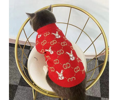 人気の贈り物 グッチ 犬猫のニット オフホワイト 犬パーカー Diorの首輪リードペット用品