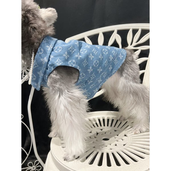 ルイヴィトン ペット洋服 デニムジャケット LV ブランド 犬の服 無袖コート ノースリーブシャツ 犬服 ドッグウェア 猫服 かわいい デニムベスト 通気性 動きやすい 中小型ペット服 春夏 ファッション 人気 かわいい XS~5XL