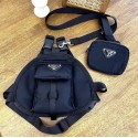 Prada プラダ耐久性 ペットのバッグ 可愛いブランドプラダリードハーネスパロディ小型ペット用服リードハーネス気質のある犬用ミニバッグ ペットのリードハーネス 小型ペット用