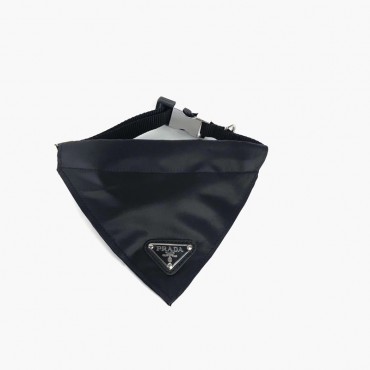 Prada プラダ犬 猫 涎掛けパロディ...
