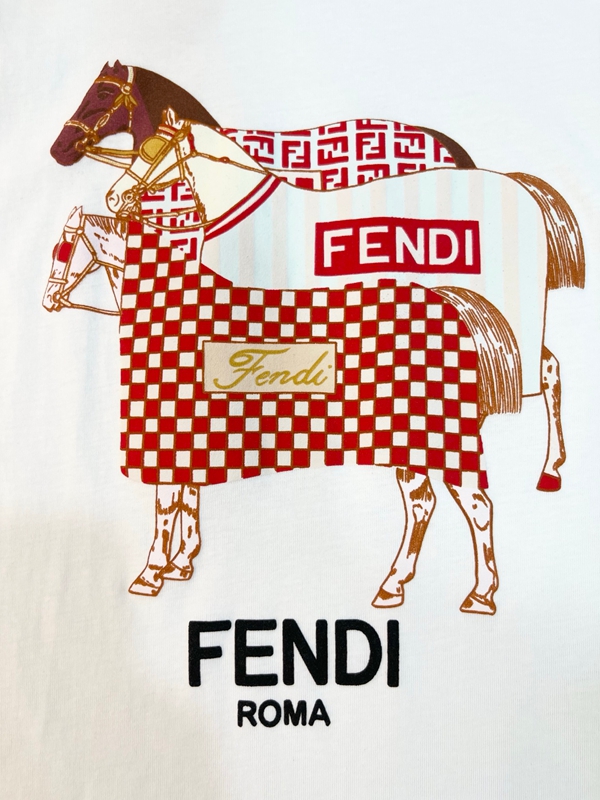 フェンディ夏tシャツブランドかわいい