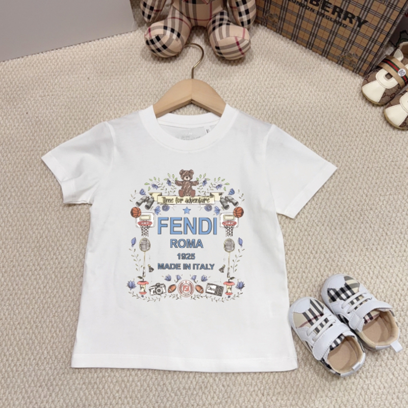 Fendi大人の上質Tシャツ