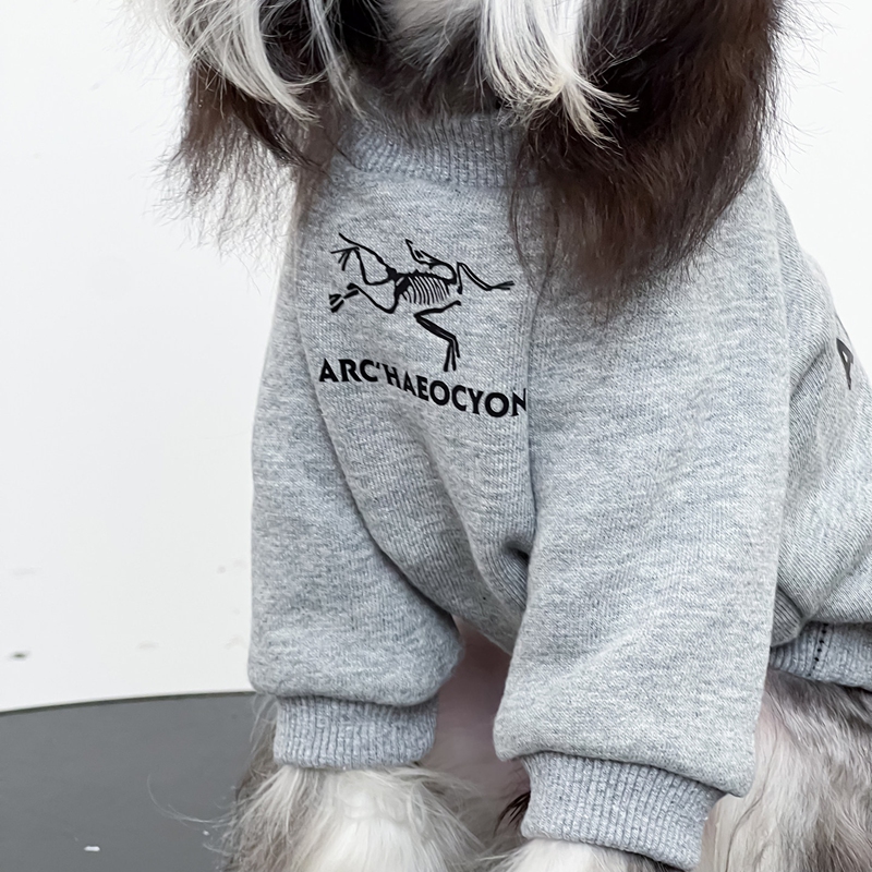 ARC'TERYX犬用パーカー