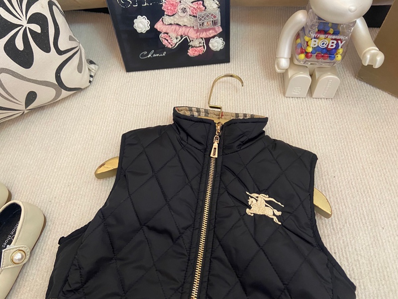 バーバリー子供服 ベスト 