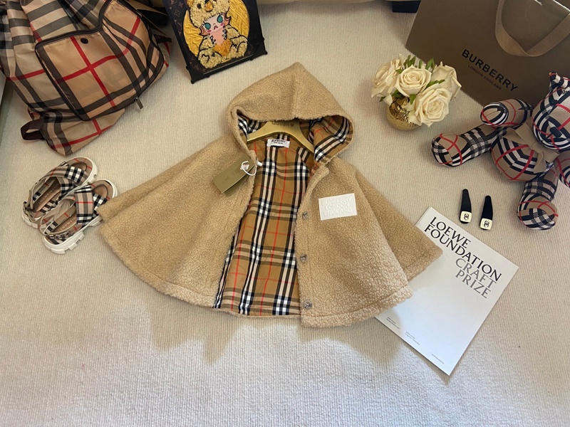 バーバリーベビー用ポンチョ