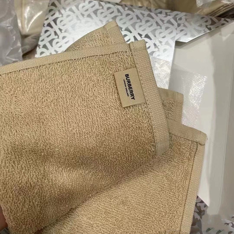 ブランドBurberry ハンカチ 男女兼用