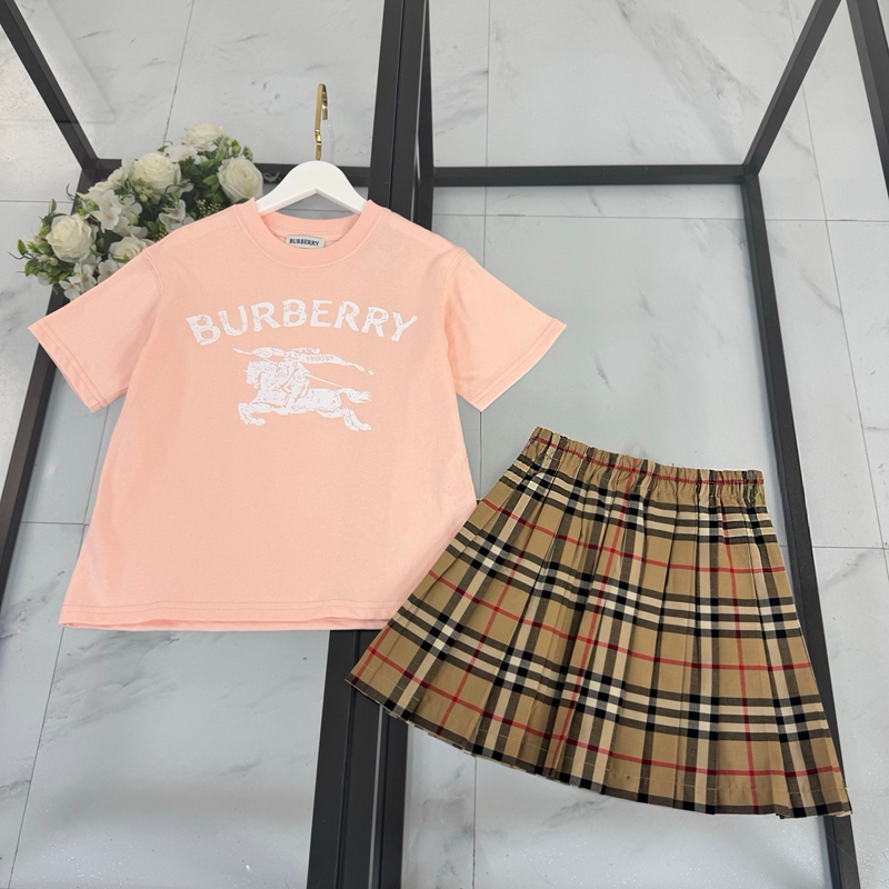 BURBERRY風キッズ半袖Tシャツ