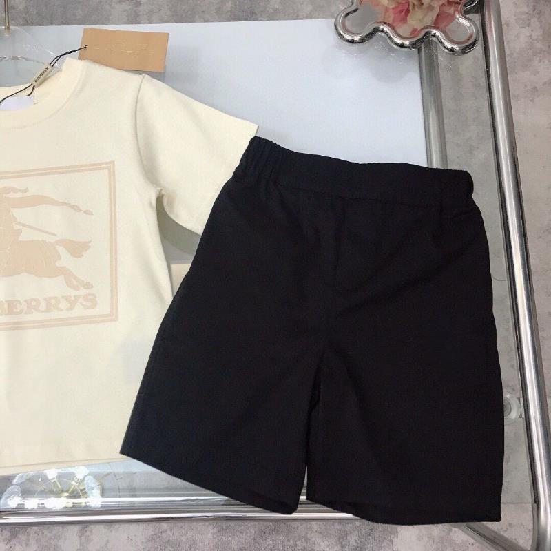 バーバリーブランド子供服