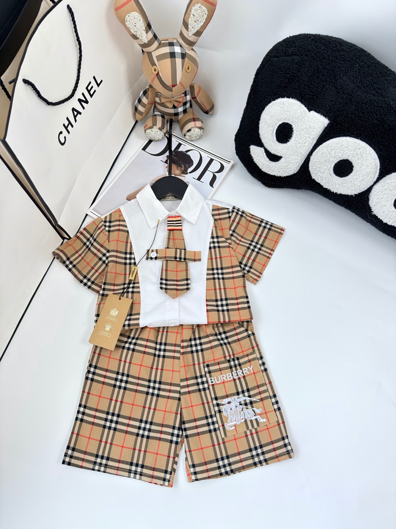 バーバリーボーイズ洋服セット