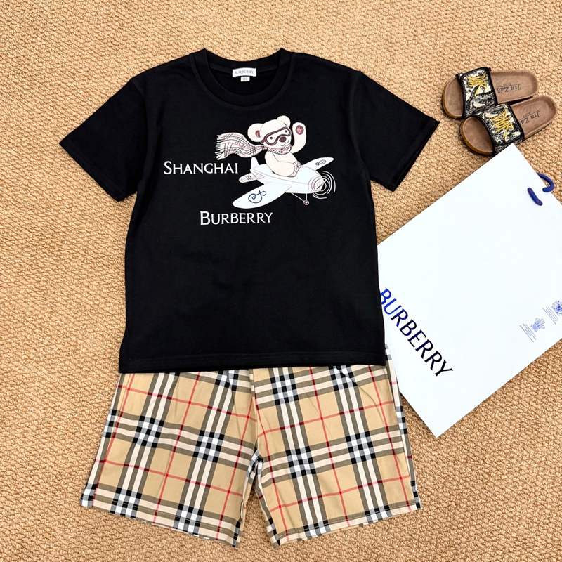 バーバリー子供服 セットアップ