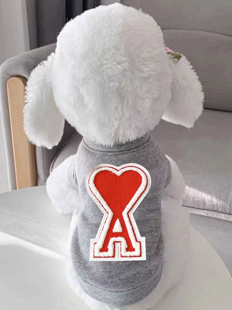 モンクレール犬用洋服パロディ