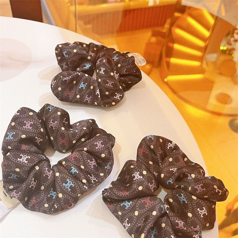 CELINEかわいいヘアシュシュハイブランド
