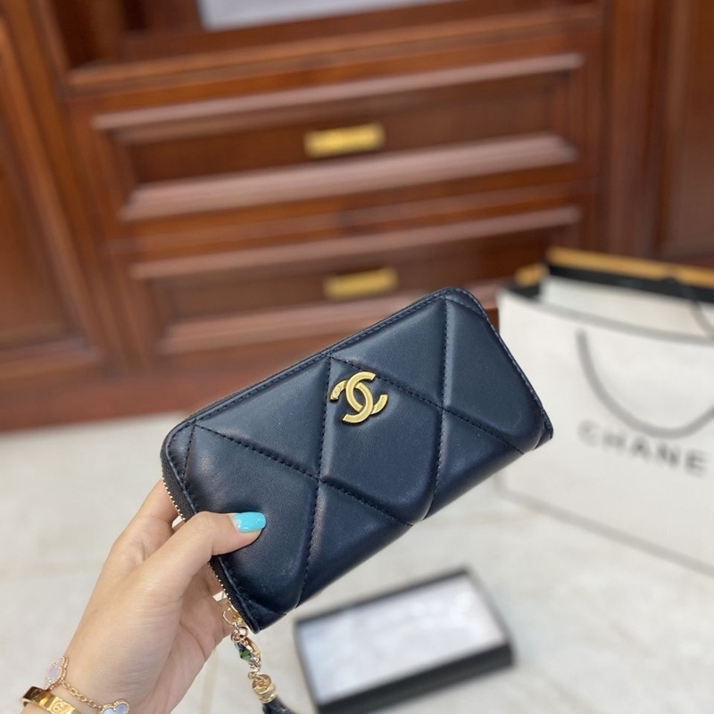 CHANEL 長財布