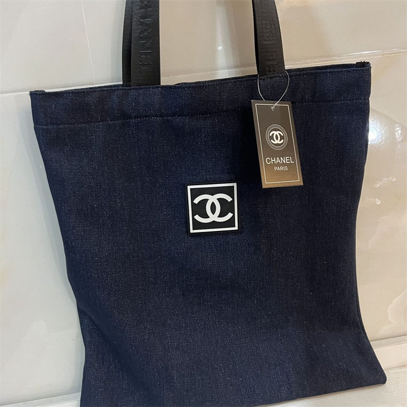 Chanel肩掛けバッグ