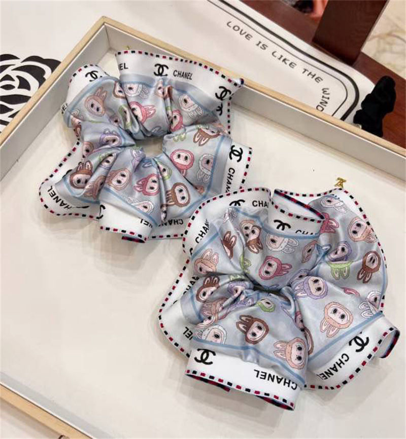 ハイブランドChanel シュシュ存在感抜群